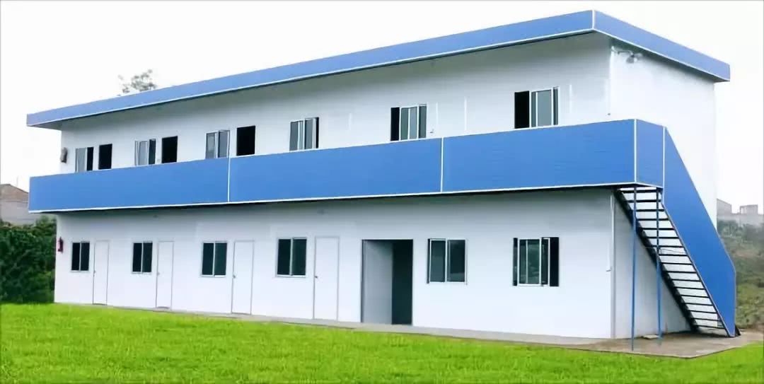 輕鋼別墅≠活動房